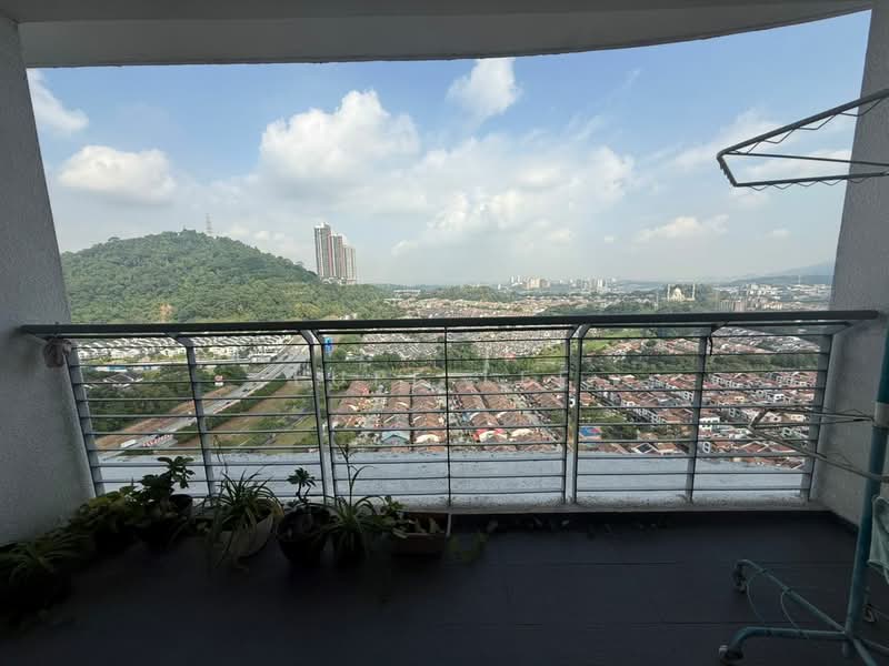 Kondominium untuk Disewa di The Westside Two - Luff Lee - Balcony - PropertyGuru.com.my