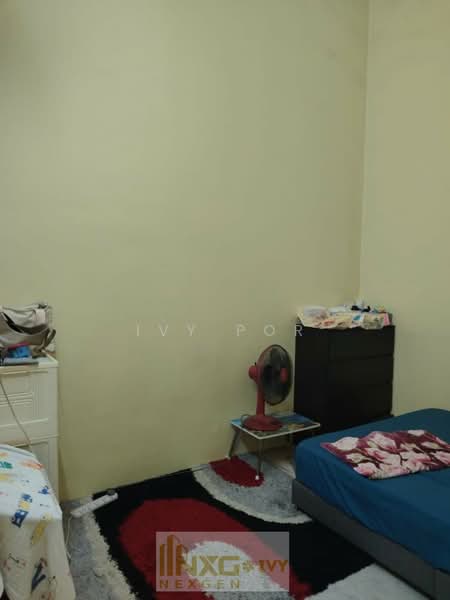 1-storey Terraced House for Rent in Taman Menara Maju (Klang) - Ivy Por - Bedroom - PropertyGuru.com.my