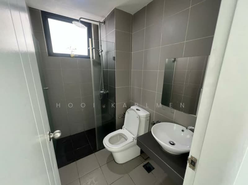Kondominium untuk Dijual di Boulevard Residence - Hooi Karlmen - Bathroom - PropertyGuru.com.my