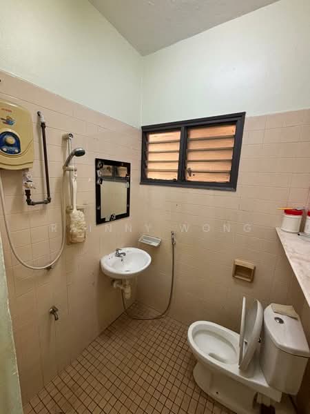 Apartment for Rent at Mutiara Court - Rainny Wong - Bathroom - PropertyGuru.com.my