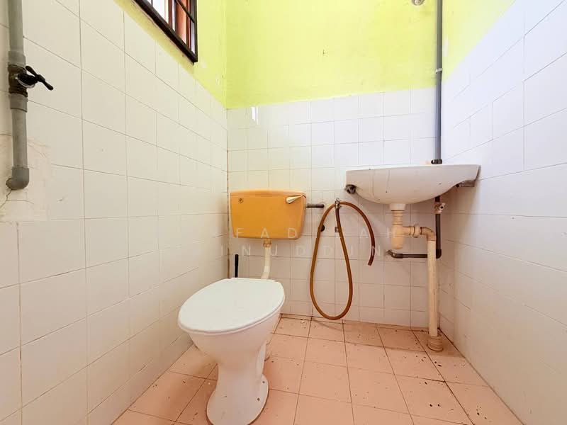 Rumah Teres 1 Tingkat untuk Dijual di Bukit Beruntung (Serendah) - NORFADILAH ZAINUDDIN - Bathroom - PropertyGuru.com.my