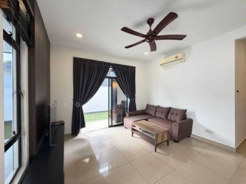 Cluster House for Sale in Taman Adda Heights (Tebrau) - Ong Lih Shyan - Living Room - PropertyGuru.com.my