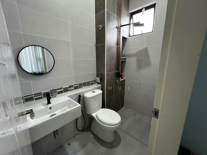 Rumah Teres 2 Tingkat untuk Dijual di Taman Desa Tebrau (Tebrau) - Kok Hui - Bathroom - PropertyGuru.com.my