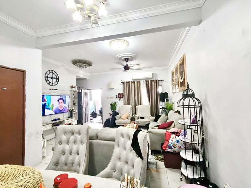 2-storey Terraced House for Sale in Taman Sungai Kapar Indah (Kapar) - NORFADILAH ZAINUDDIN - Living Room - PropertyGuru.com.my