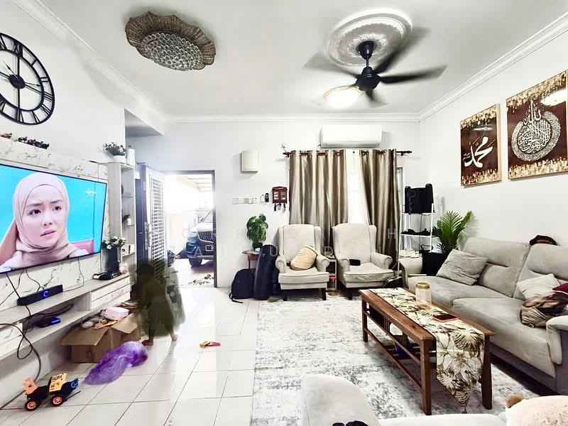 2-storey Terraced House for Sale in Taman Sungai Kapar Indah (Kapar) - NORFADILAH ZAINUDDIN - Living Room - PropertyGuru.com.my