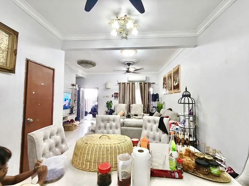 2-storey Terraced House for Sale in Taman Sungai Kapar Indah (Kapar) - NORFADILAH ZAINUDDIN - Living Room - PropertyGuru.com.my