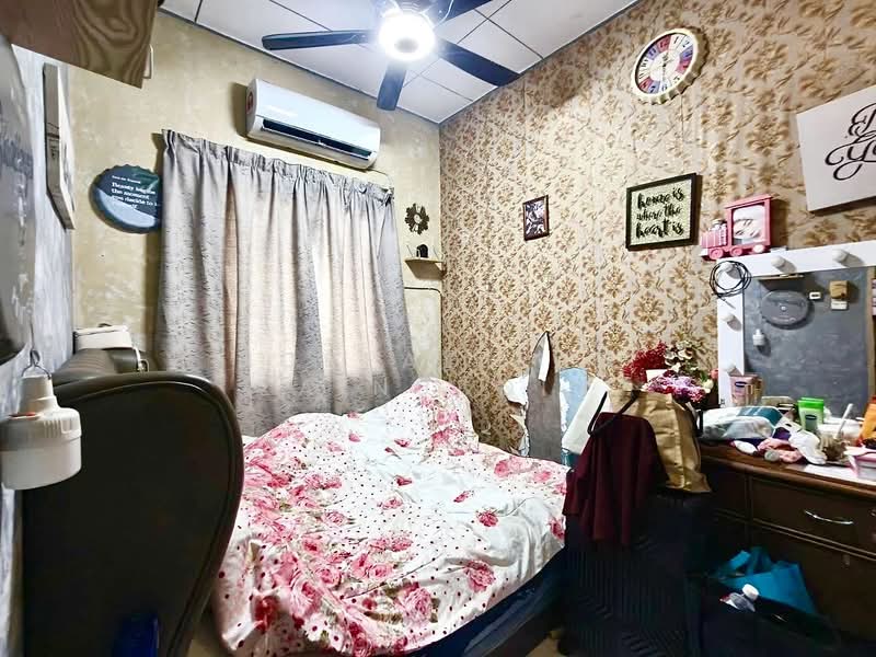 2-storey Terraced House for Sale in Taman Sungai Kapar Indah (Kapar) - NORFADILAH ZAINUDDIN - Bedroom - PropertyGuru.com.my