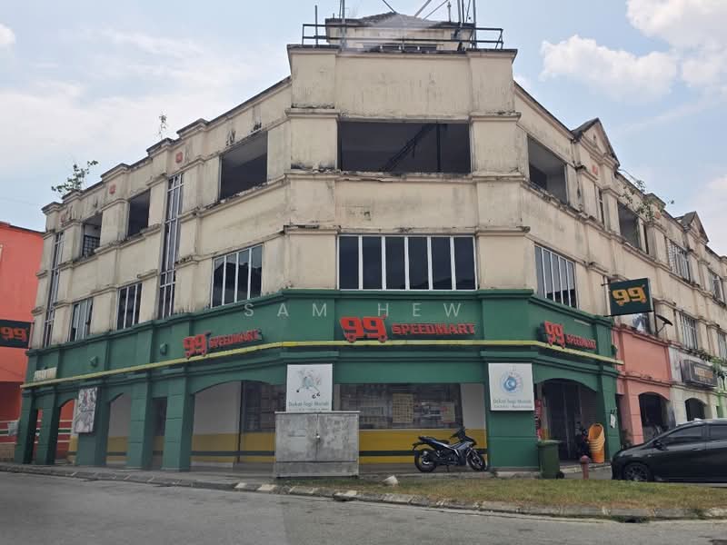 Shop / Office for Rent in Bandar Tasik Kesuma (Beranang) - Sam Hew - Exterior - PropertyGuru.com.my