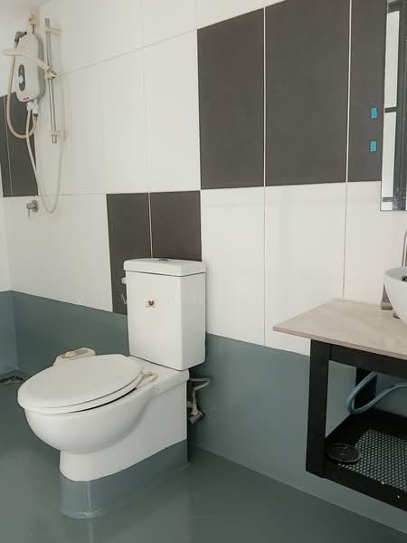 Servis Apartment untuk Disewa di SOHO @ Empire City - Vivian Siew - Bathroom - PropertyGuru.com.my