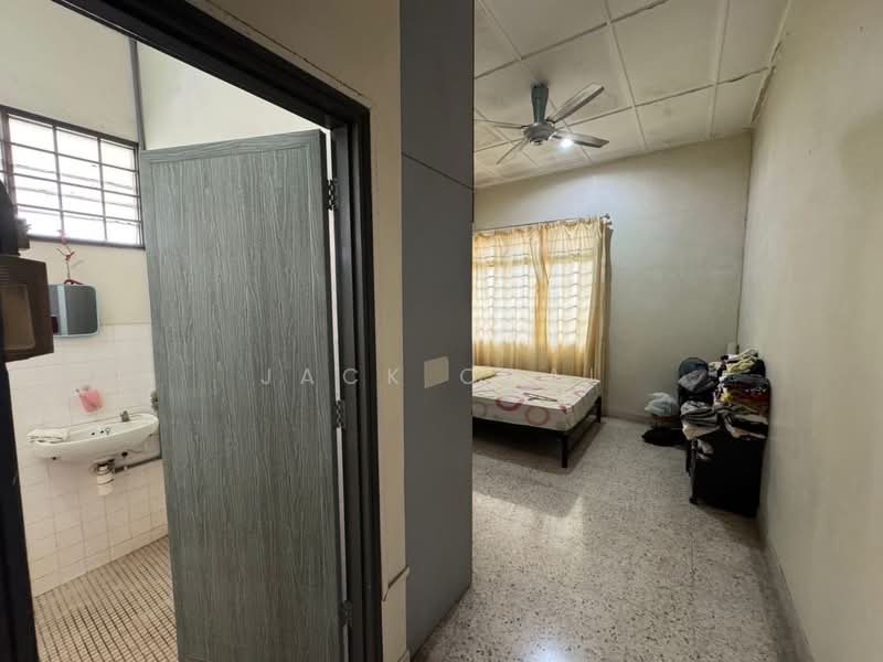 Semi-Detached House for Sale in Taman Perling (Perling) - Jack Chai - PropertyGuru.com.my