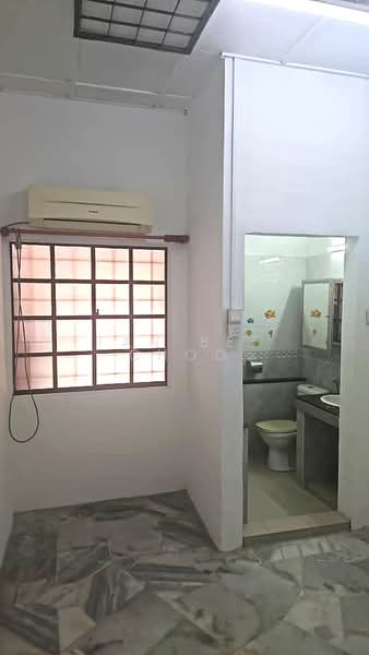 Rumah Teres 1 Tingkat untuk Dijual di Taman Puchong Perdana (Puchong) - Tan Bee Choo - Bathroom - PropertyGuru.com.my