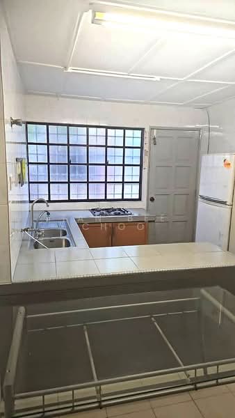 Rumah Teres 1 Tingkat untuk Dijual di Taman Puchong Perdana (Puchong) - Tan Bee Choo - Kitchen - PropertyGuru.com.my