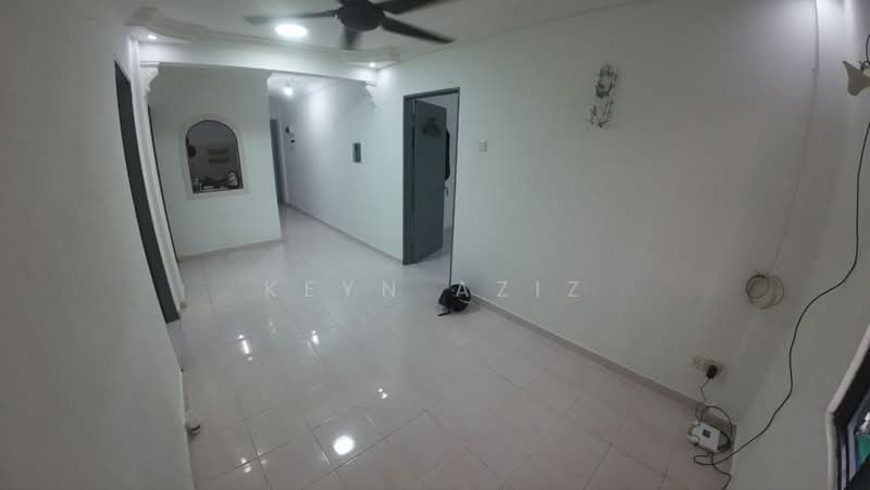 Flat for Sale at Pangsapuri Intan - Keyn Aziz - Corridor - PropertyGuru.com.my