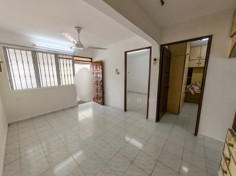 Rumah Flat untuk Dijual di Flat Taman Ungku Tun Aminah - Shu Ying - Living Room - PropertyGuru.com.my