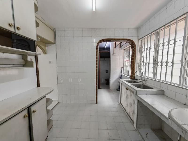 Rumah Flat untuk Dijual di Flat Taman Ungku Tun Aminah - Shu Ying - Kitchen - PropertyGuru.com.my