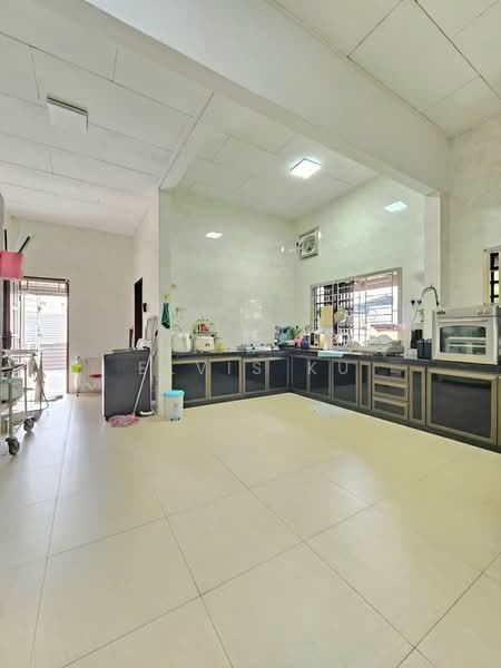 Rumah Banglo untuk Dijual di Taman Melodies (Johor Bahru) - Elvis Ku - Kitchen - PropertyGuru.com.my