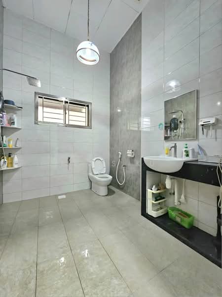 Rumah Banglo untuk Dijual di Taman Melodies (Johor Bahru) - Elvis Ku - Bathroom - PropertyGuru.com.my