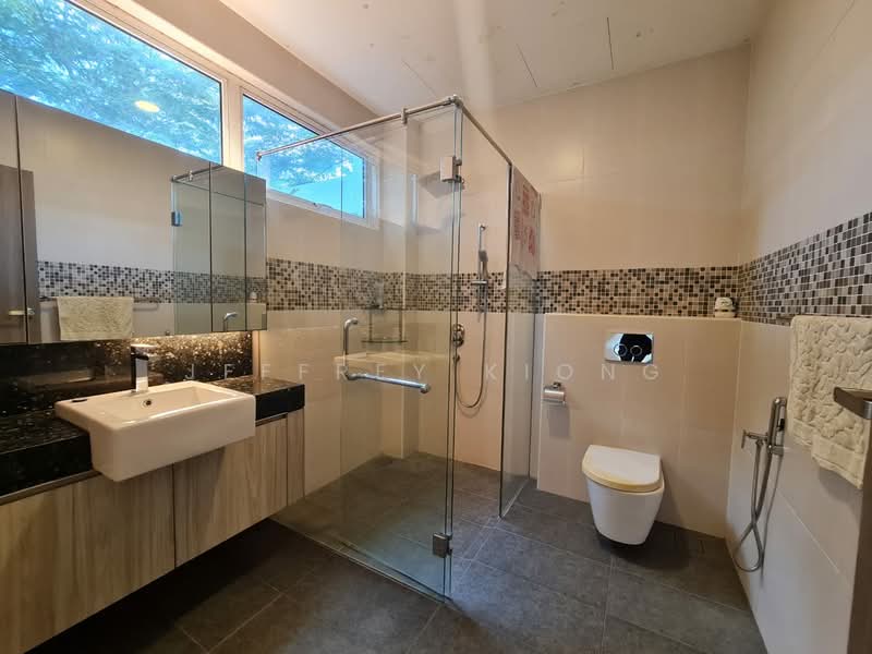 Bungalow for Sale in Leisure Farm (Gelang Patah) - Jeffrey Kiong - Bathroom - PropertyGuru.com.my