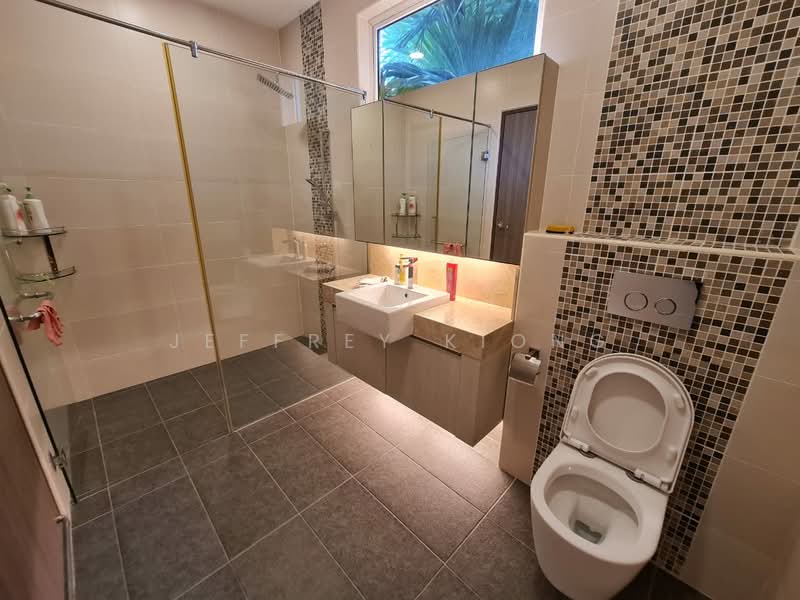 Bungalow for Sale in Leisure Farm (Gelang Patah) - Jeffrey Kiong - Bathroom - PropertyGuru.com.my