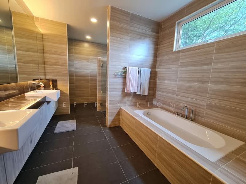 Bungalow for Sale in Leisure Farm (Gelang Patah) - Jeffrey Kiong - Bathroom - PropertyGuru.com.my