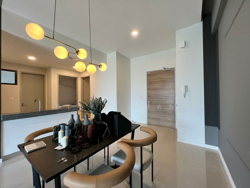 Service Residence for Rent at Sapphire Paradigm - Regene Phang - Dining Room - PropertyGuru.com.my