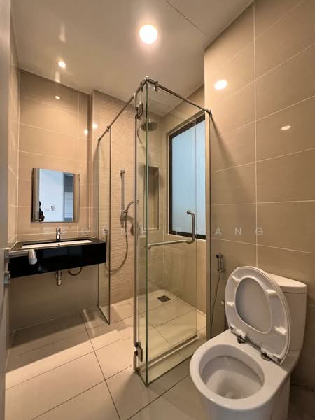 Service Residence for Rent at Sapphire Paradigm - Regene Phang - Bathroom - PropertyGuru.com.my