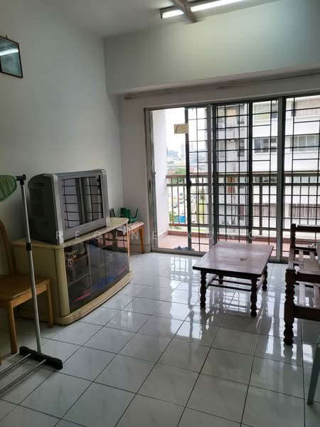 Condominium for Sale at South City (Perdana Selatan) Block C - Regine Kong - Living Room - PropertyGuru.com.my