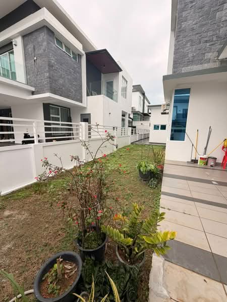 Rumah Berkembar untuk Disewa di Austin Heights (Tebrau) - Glenn Twe - PropertyGuru.com.my