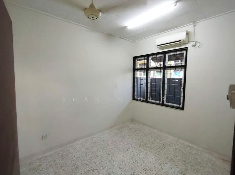 1-storey Terraced House for Sale in Taman Daya (Johor Bahru) - Sharon Ong - Interior - PropertyGuru.com.my