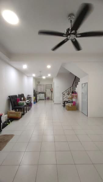 Rumah Teres untuk Disewa di Pasir Gudang (Johor) - Tommy Phua - Living Room - PropertyGuru.com.my