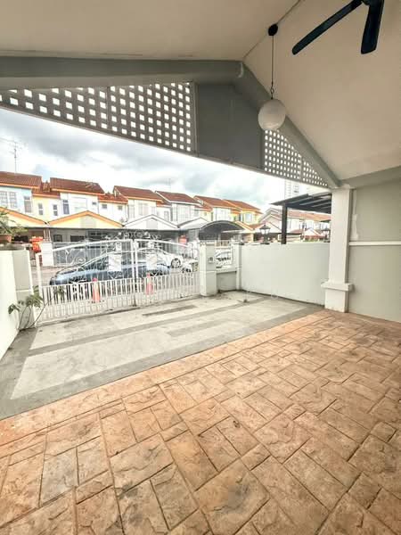 Rumah Teres 2 Tingkat untuk Dijual di Bandar Seri Alam (Masai) - Elvis Ku - Exterior - PropertyGuru.com.my