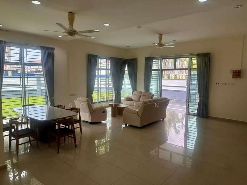 Semi-Detached House for Rent in Taman Sutera Indah (Kluang) - Xiao Tian Niyo - Living Room - PropertyGuru.com.my