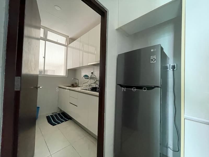 Servis Apartment untuk Dijual di Paragon Residences @ Straits View - Samuel Ngo - Kitchen - PropertyGuru.com.my