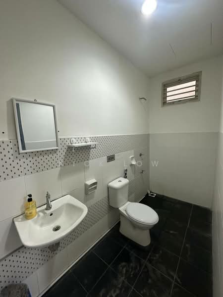 Shop for Rent in Taman Eco Cascadia (Tebrau) - Nick Low - Bathroom - PropertyGuru.com.my