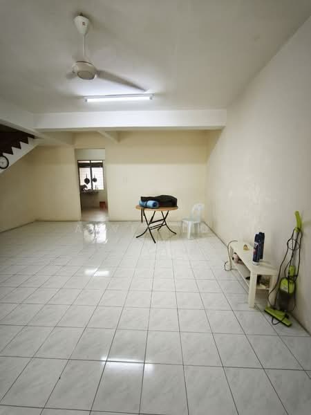 Rumah Teres untuk Dijual di Bandar Mahkota Cheras (Cheras) - Alvin Loh - Living Room - PropertyGuru.com.my