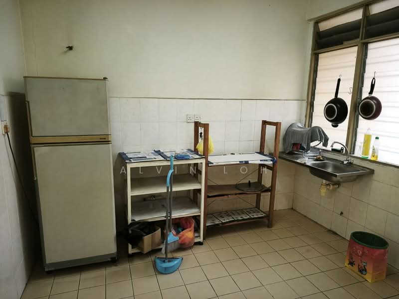 Rumah Teres untuk Dijual di Bandar Mahkota Cheras (Cheras) - Alvin Loh - Kitchen - PropertyGuru.com.my