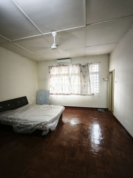 Rumah Teres untuk Dijual di Bandar Mahkota Cheras (Cheras) - Alvin Loh - Bedroom - PropertyGuru.com.my