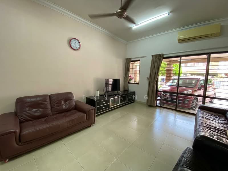 Rumah Teres untuk Dijual di Bandar Puteri Puchong (Puchong) - Jenny Ng - Living Room - PropertyGuru.com.my