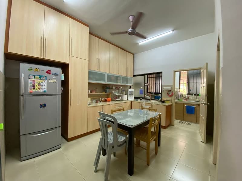 Rumah Teres untuk Dijual di Bandar Puteri Puchong (Puchong) - Jenny Ng - Kitchen - PropertyGuru.com.my