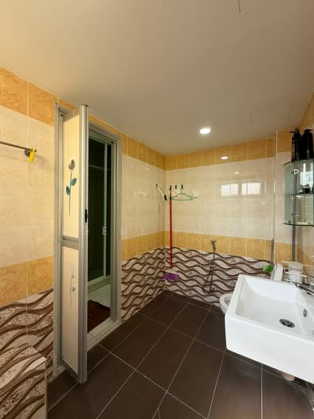 Condominium for Sale at Sri Jati II - Regene Phang - Bathroom - PropertyGuru.com.my