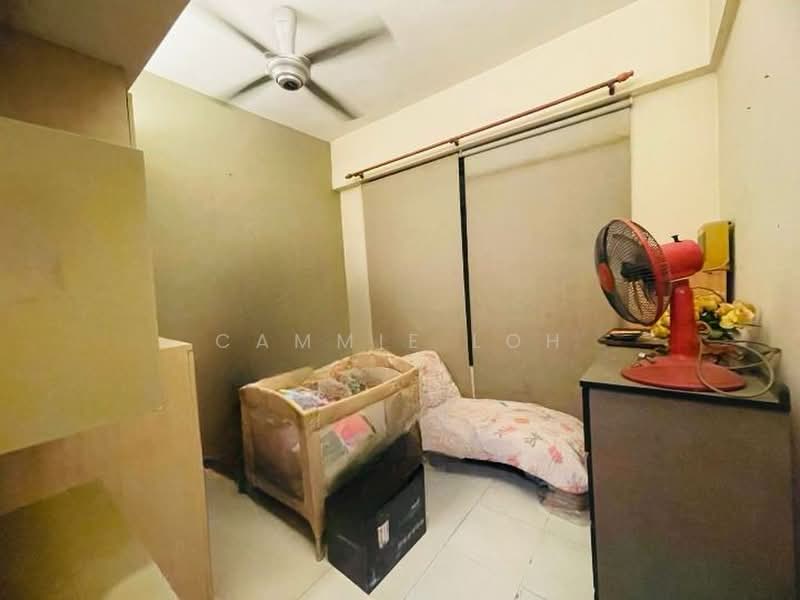Condominium for Sale at Diamond Residence - Cammie Loh - Bedroom - PropertyGuru.com.my