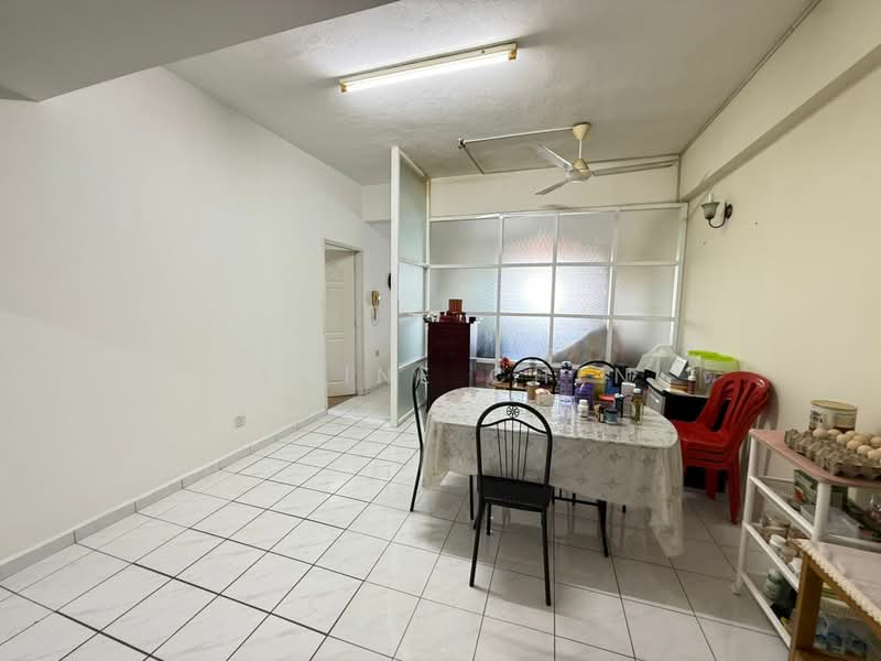 Condominium for Sale at Pasir Mutiara Condominium - Celine Chen - Dining Room - PropertyGuru.com.my