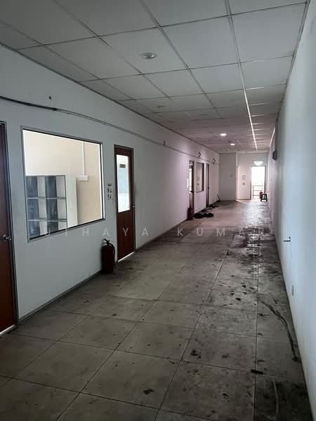 Factory for Rent in Klang (Selangor) - Uthaya Kumar - Corridor - PropertyGuru.com.my
