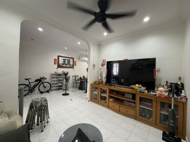 1-storey Terraced House for Sale in Machang Bubok (Bukit Mertajam) - Joy Khor - Living Room - PropertyGuru.com.my