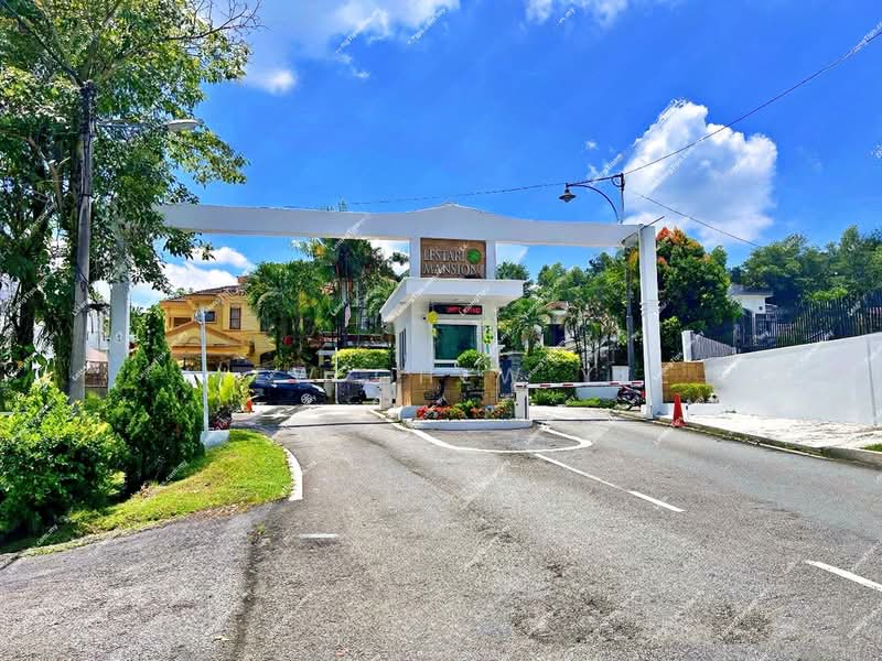 Rumah Berkembar untuk Dijual di Seri Kembangan (Selangor) - Liew Chew Yee - Exterior - PropertyGuru.com.my