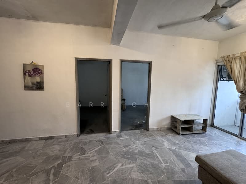 Pangsapuri untuk Dijual di Taman Lembah Maju - BARRY CHAN - Living Room - PropertyGuru.com.my
