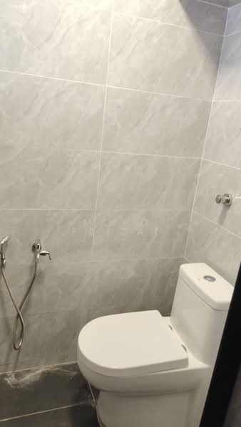 Rumah Flat untuk Dijual di Flat Pandan Jaya - Mohd Faizal - Bathroom - PropertyGuru.com.my