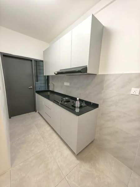 Kediaman Servis untuk Dijual di ASTON ACACIA - Ivy Yap - Kitchen - PropertyGuru.com.my