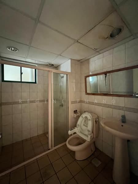 Kondominium untuk Dijual di Mont Kiara Astana - Regene Phang - Bathroom - PropertyGuru.com.my