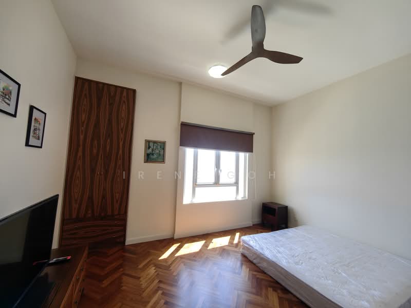 Kondominium untuk Dijual di Quayside Seafront Resort Condominiums - Irene Goh - Bedroom - PropertyGuru.com.my